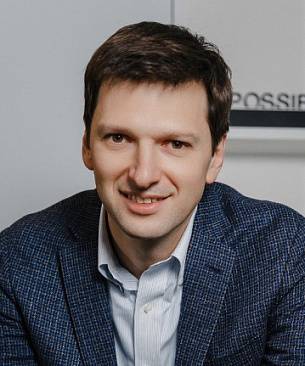 Юрий Юров