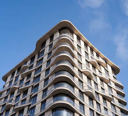 Бескомпромиссный дом «Лаврушинский»